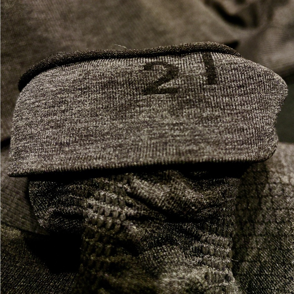 Lululemon In The Flow Crop II - Picture 8 of 11